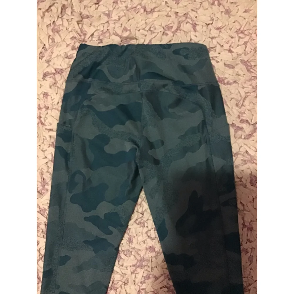 Women's The North Face Teal Camo Leggings XL Like NEW - Picture 12 of 12